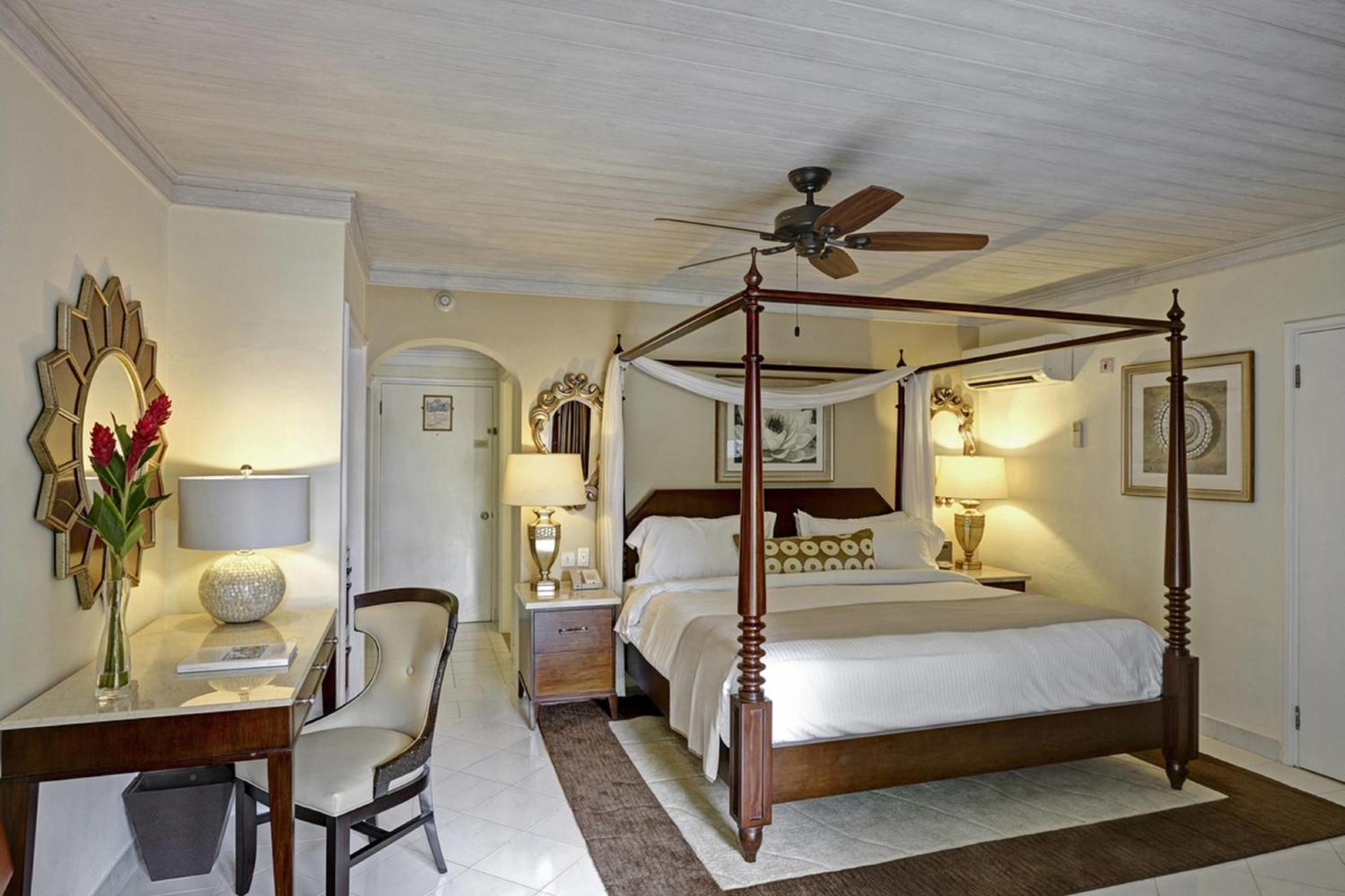 Colony Club By Elegant Hotels Сент-Джеймс Экстерьер фото